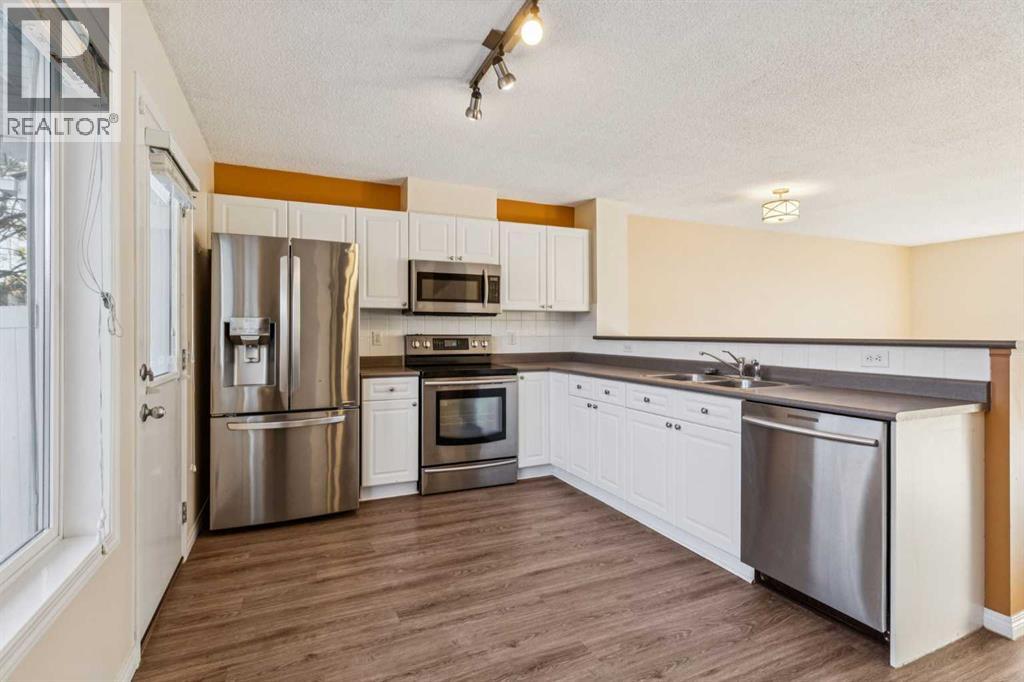 95 Tuscany Springs Gardens Nw, Calgary, Alberta  T3L 2R4 - Photo 4 - A2277921