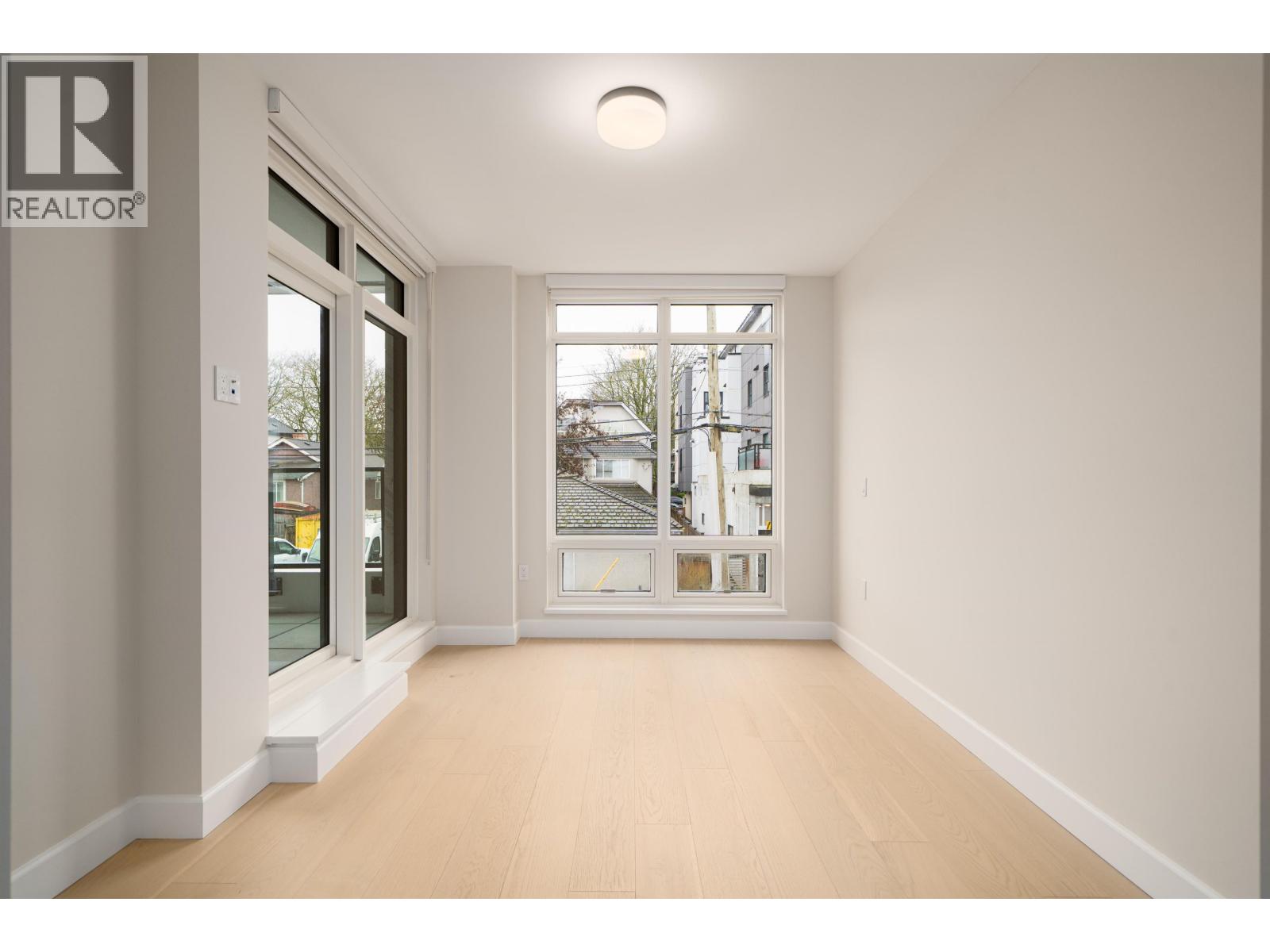 303 3668 W 10th Avenue, Vancouver, British Columbia  V6R 0G4 - Photo 18 - R3078103