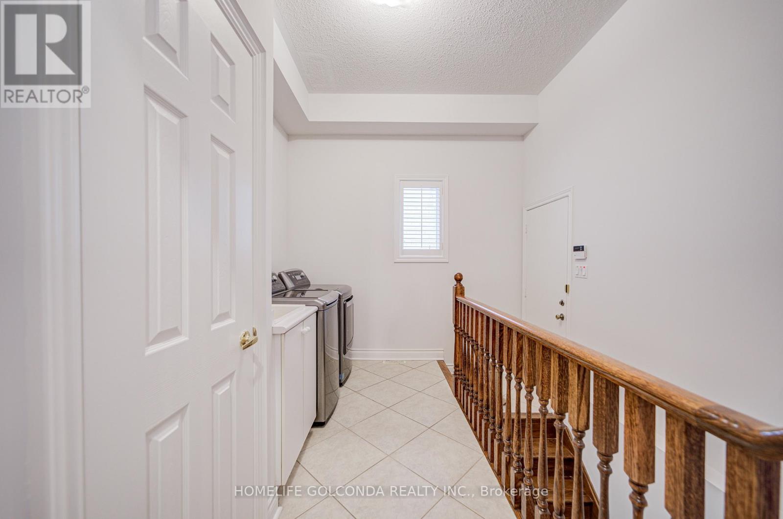 34 Odessa Crescent, Markham, Ontario  L6C 2T3 - Photo 21 - N12689458