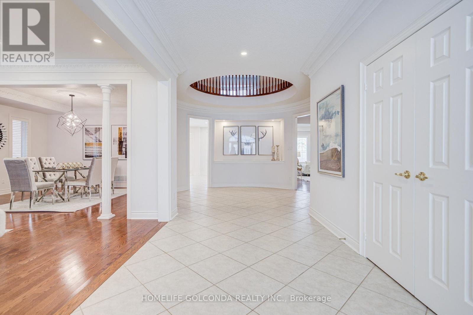 34 Odessa Crescent, Markham, Ontario  L6C 2T3 - Photo 3 - N12689458