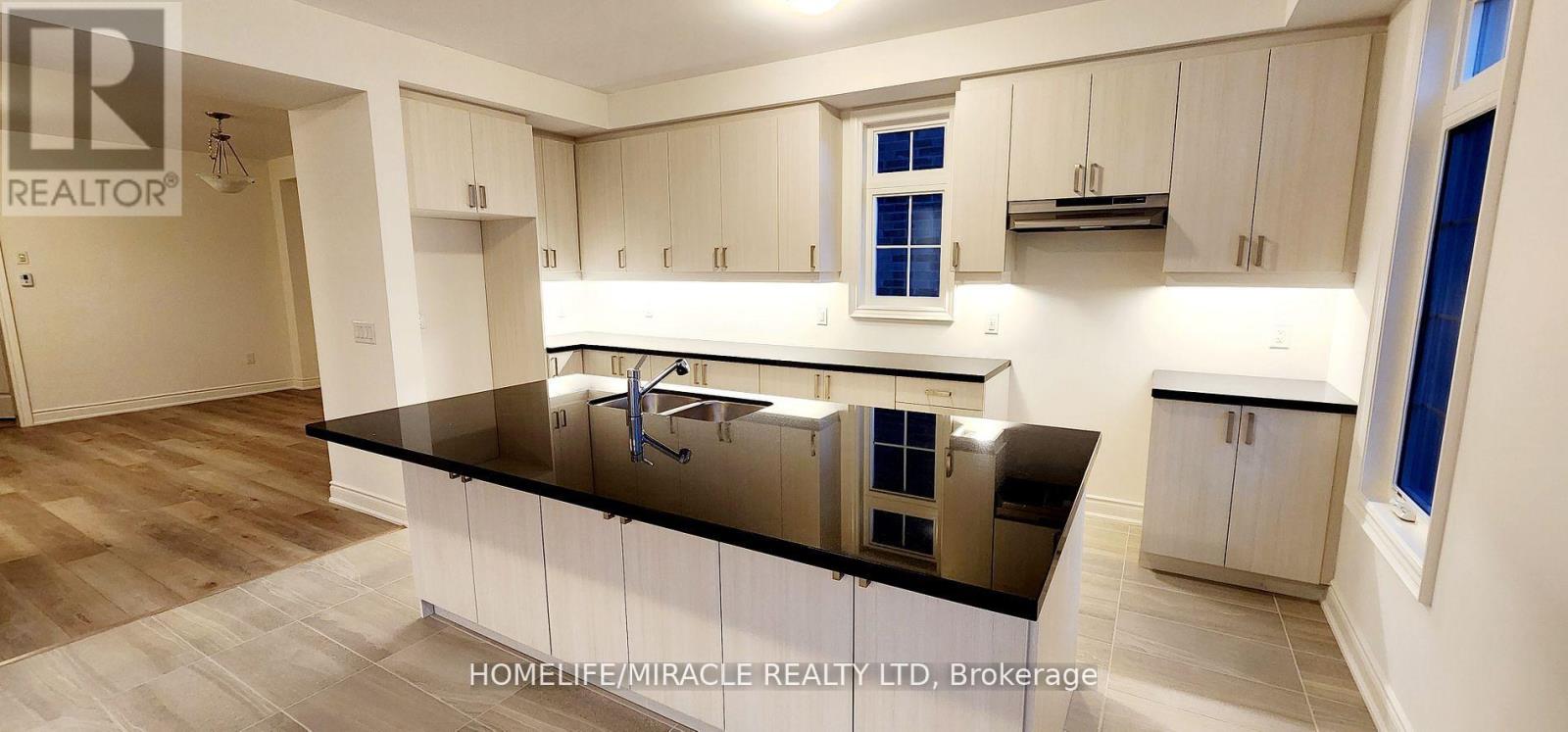 14 Wraggs Road, Bradford West Gwillimbury (Bond Head), Ontario  L3Z 4N1 - Photo 20 - N12689494