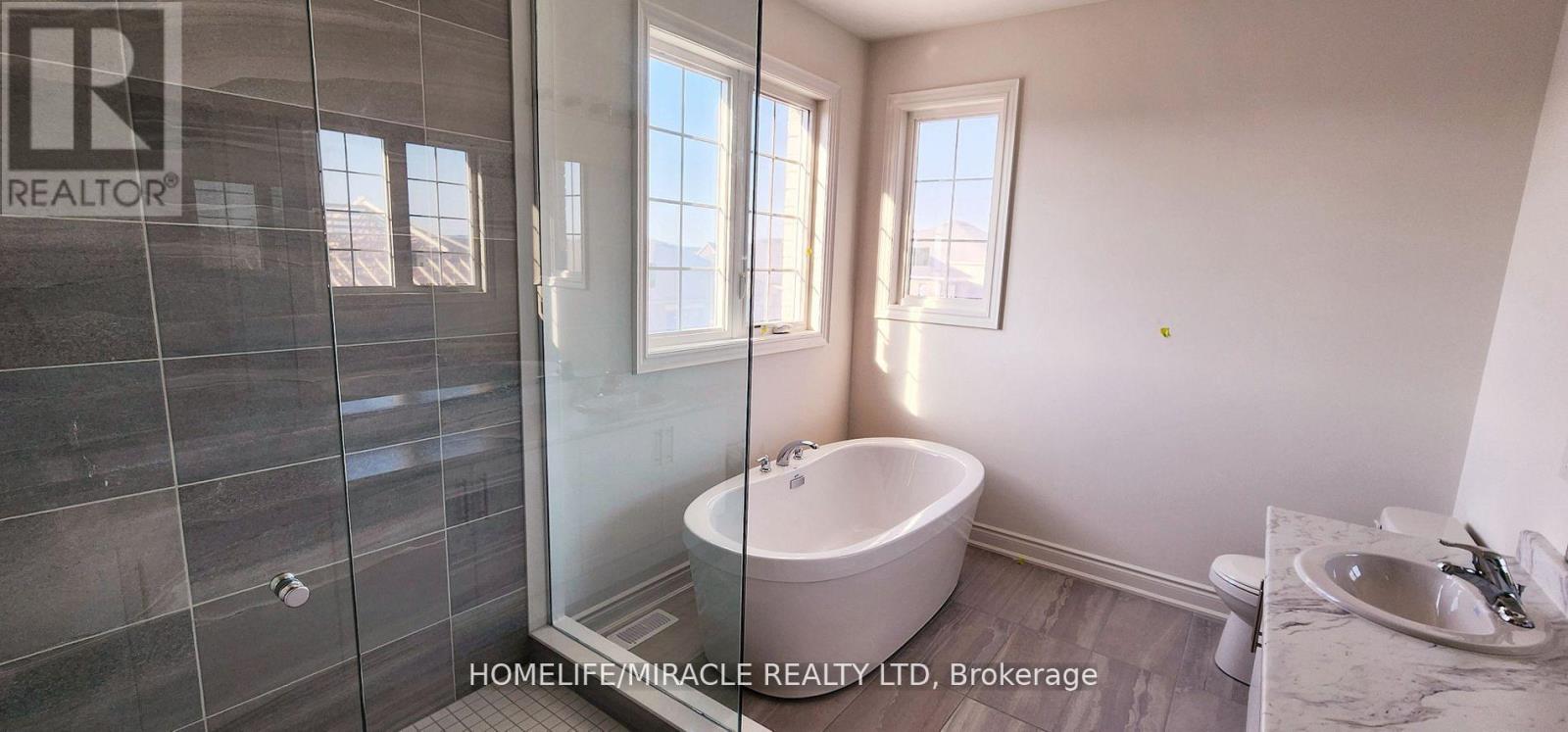 14 Wraggs Road, Bradford West Gwillimbury (Bond Head), Ontario  L3Z 4N1 - Photo 34 - N12689494