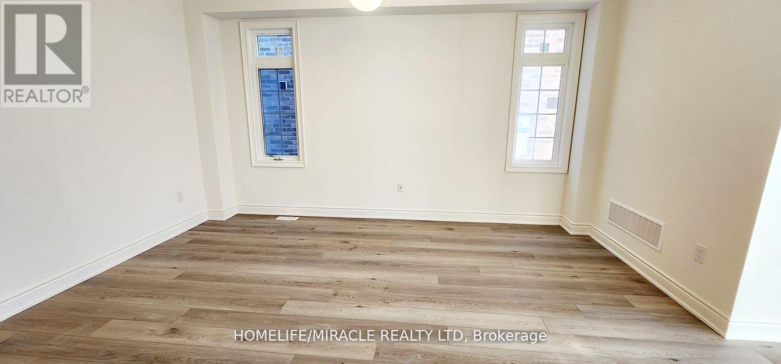 14 Wraggs Road, Bradford West Gwillimbury (Bond Head), Ontario  L3Z 4N1 - Photo 6 - N12689494