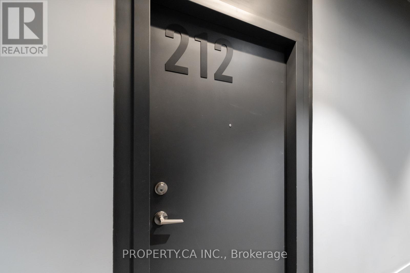 212 - 7 Smith Crescent, Toronto, Ontario  M8Z 0G3 - Photo 1 - W12689462