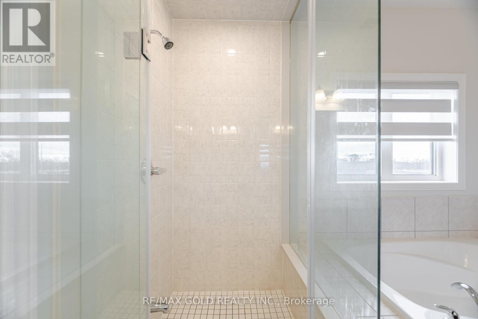 15 Duxbury Road, Brampton, Ontario  L6R 4E3 - Photo 31 - W12689486