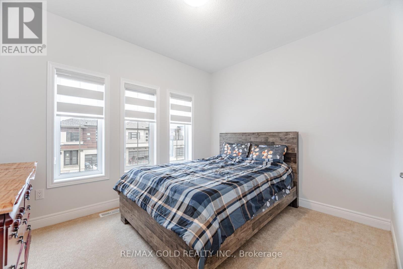 15 Duxbury Road, Brampton, Ontario  L6R 4E3 - Photo 33 - W12689486