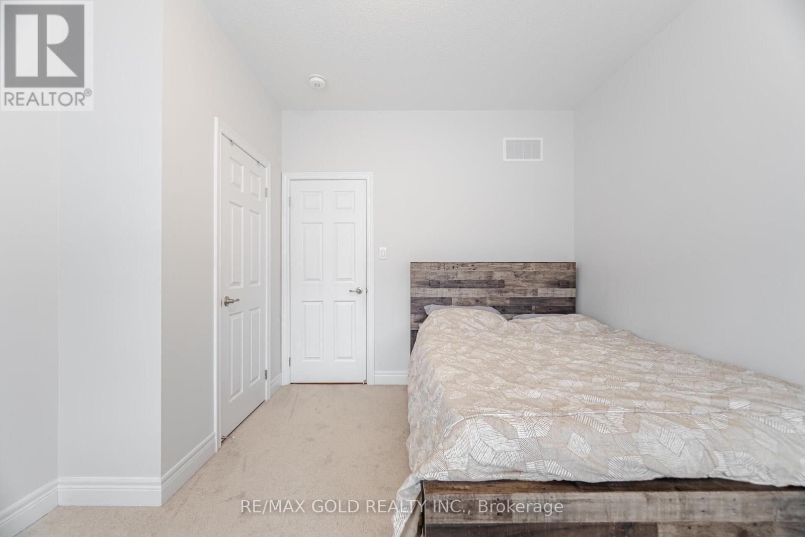 15 Duxbury Road, Brampton, Ontario  L6R 4E3 - Photo 40 - W12689486