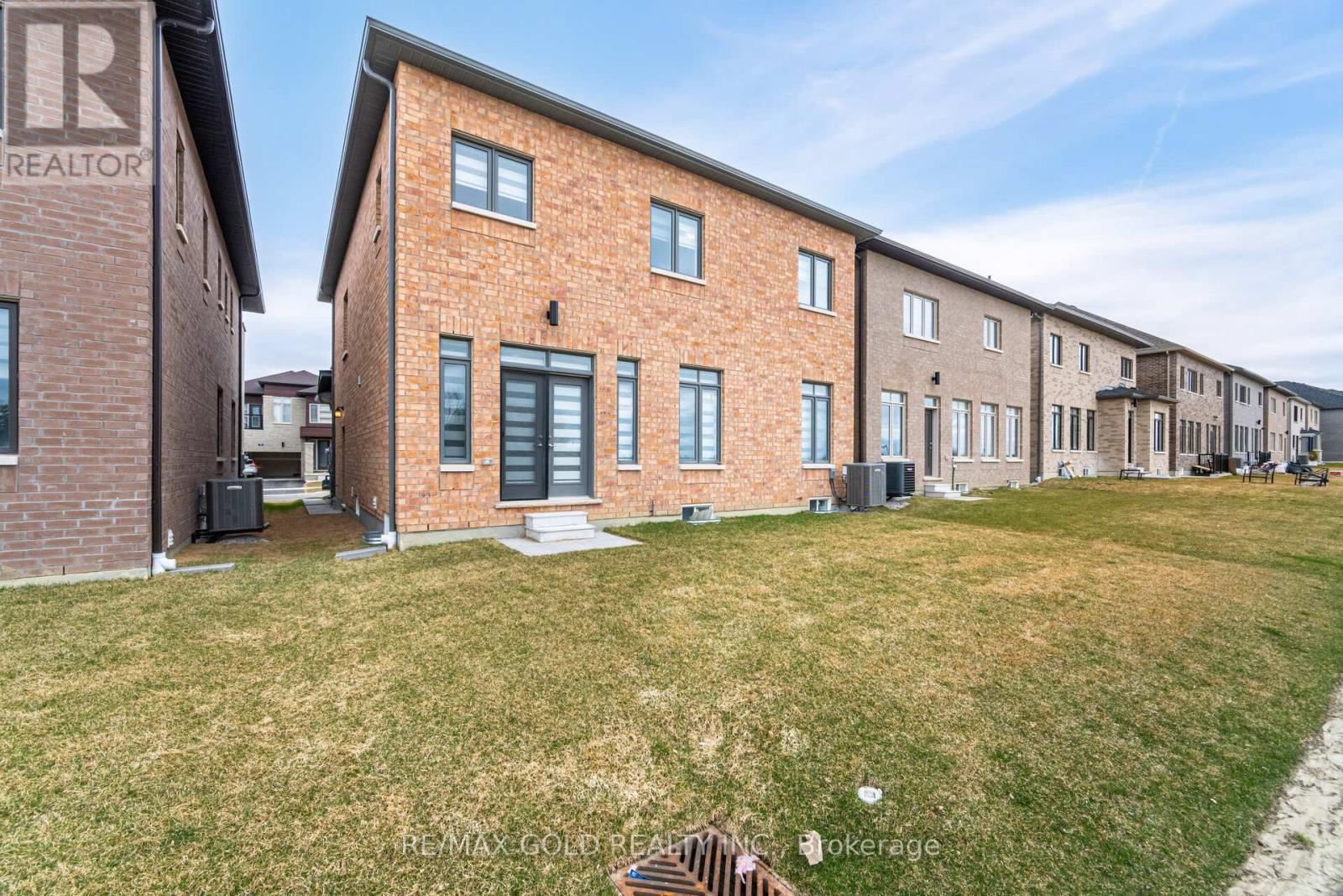 15 Duxbury Road, Brampton, Ontario  L6R 4E3 - Photo 48 - W12689486