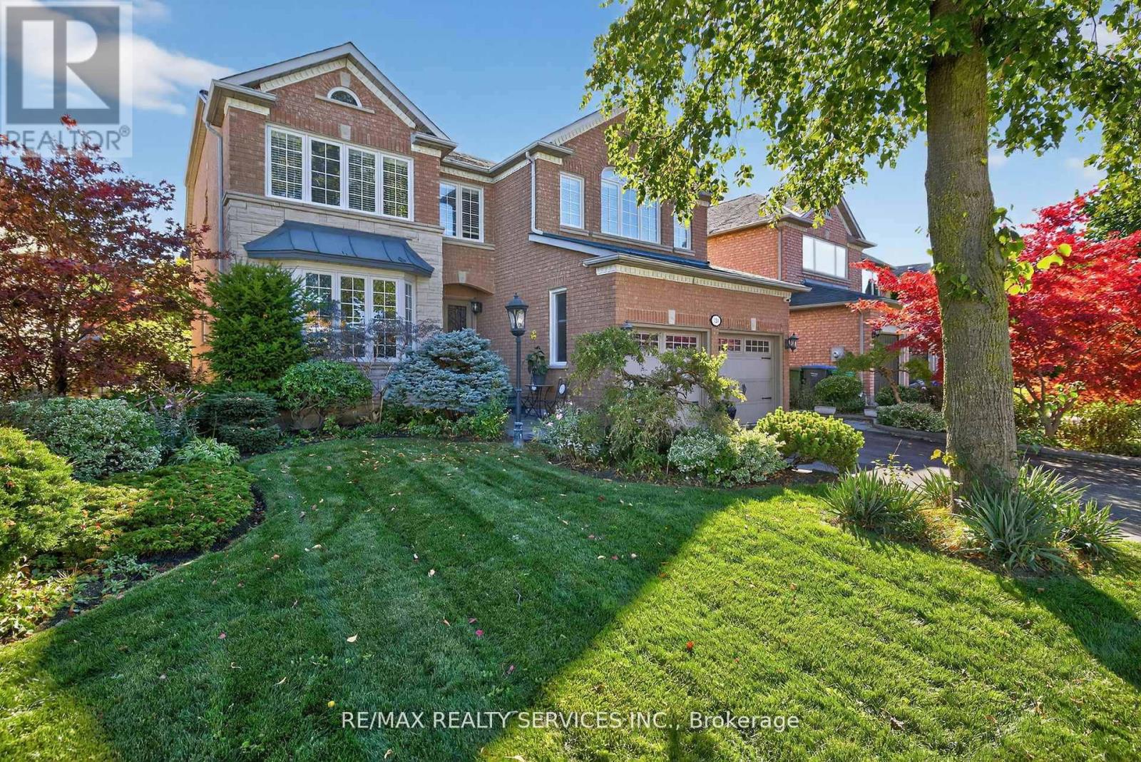 124 Royal Valley Drive, Caledon, Ontario  L7C 1A5 - Photo 2 - W12689488