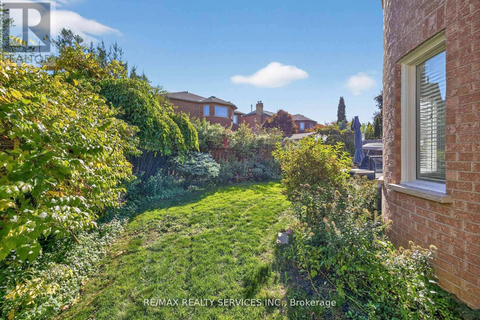 124 Royal Valley Drive, Caledon, Ontario  L7C 1A5 - Photo 47 - W12689488