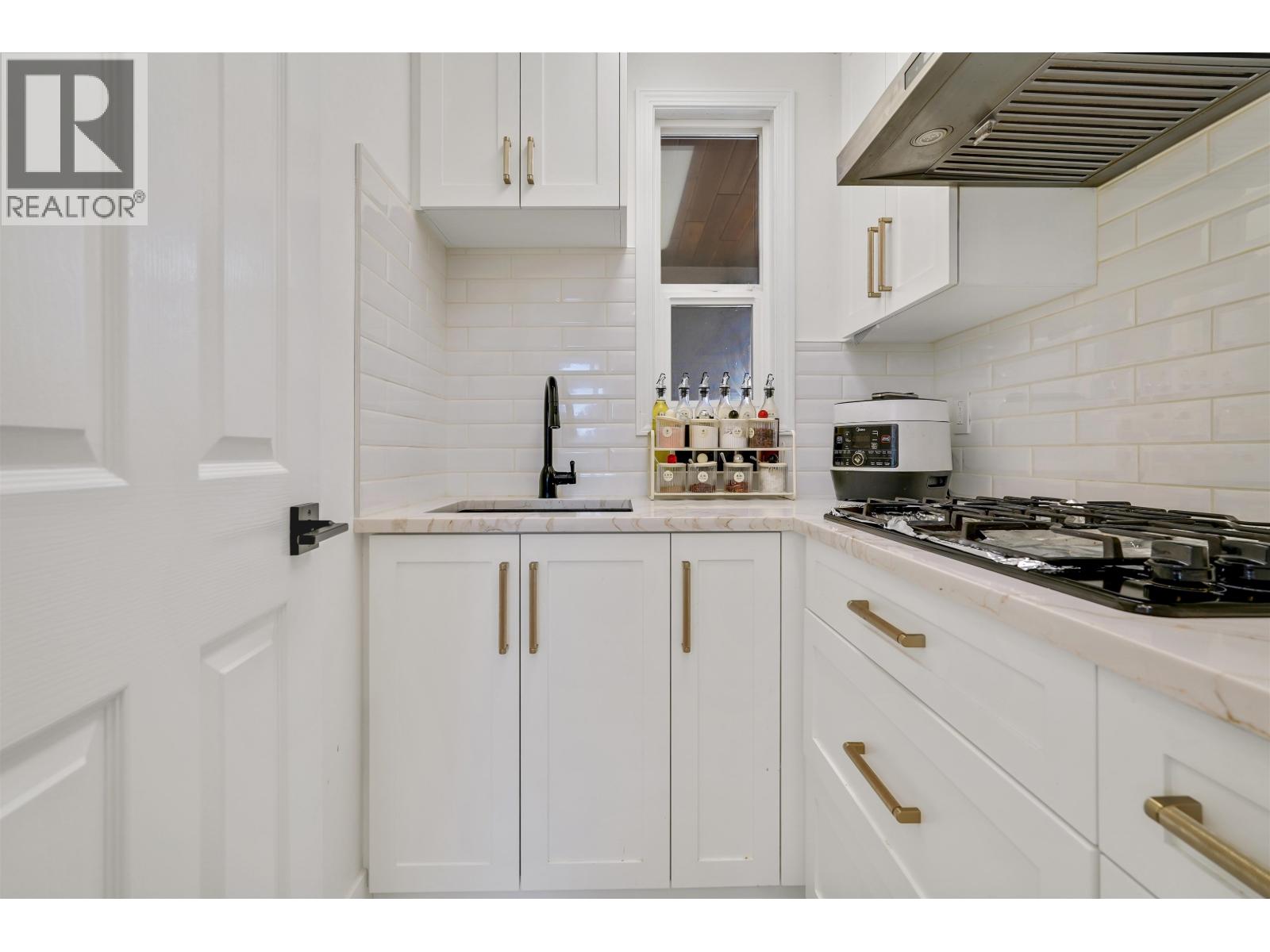 3240 Westminster Highway, Richmond, British Columbia V7C 5R1 - Photo 10 - R3078166