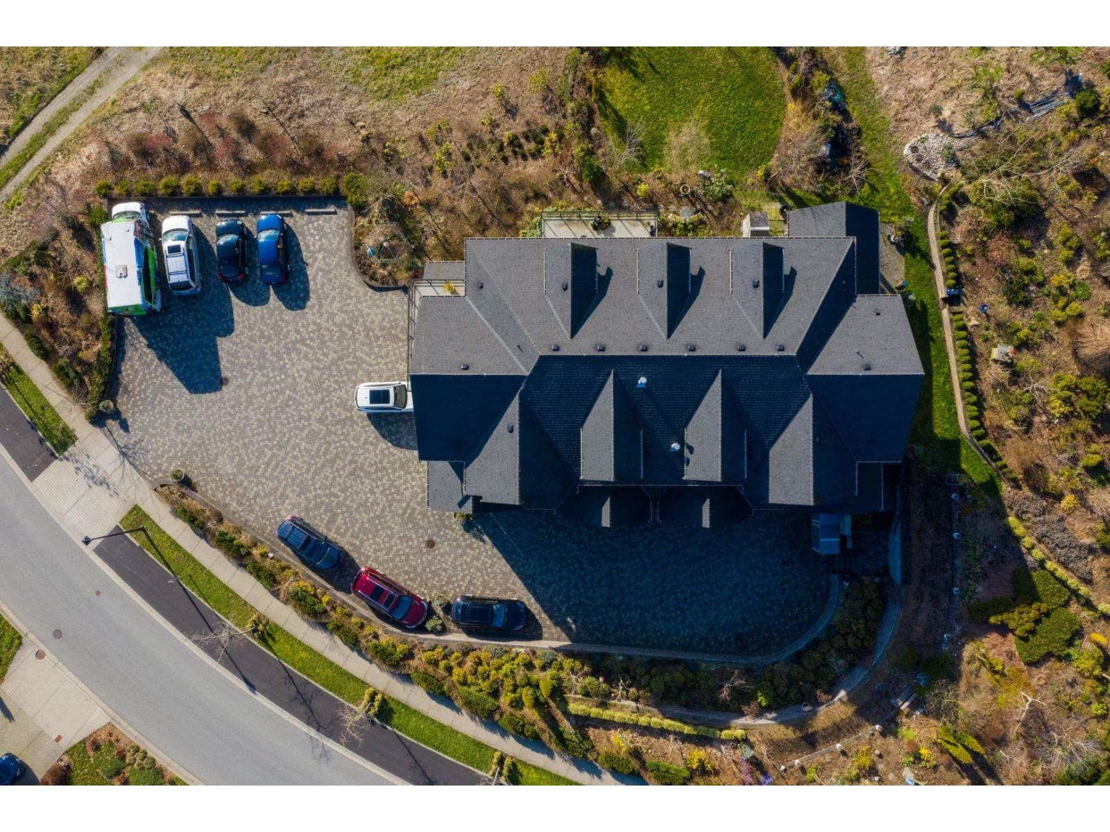 2379 Chardonnay Lane, Abbotsford, British Columbia  V4X 0A6 - Photo 6 - R3077880