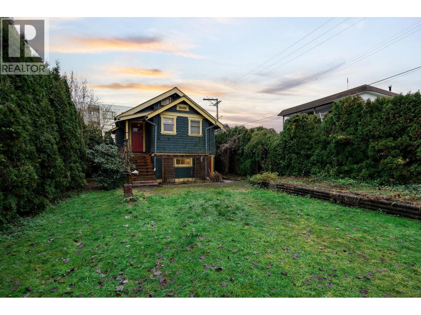 2336 Rindall Avenue, Port Coquitlam, British Columbia  V3C 1V2 - Photo 33 - R3077762