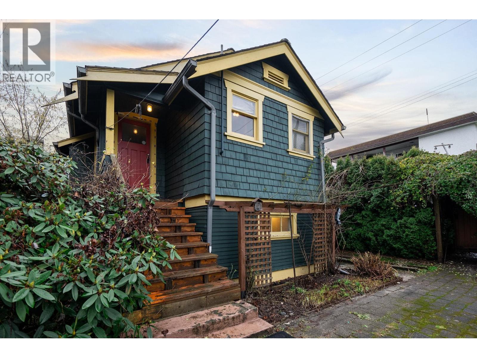 2336 Rindall Avenue, Port Coquitlam, British Columbia  V3C 1V2 - Photo 31 - R3077762