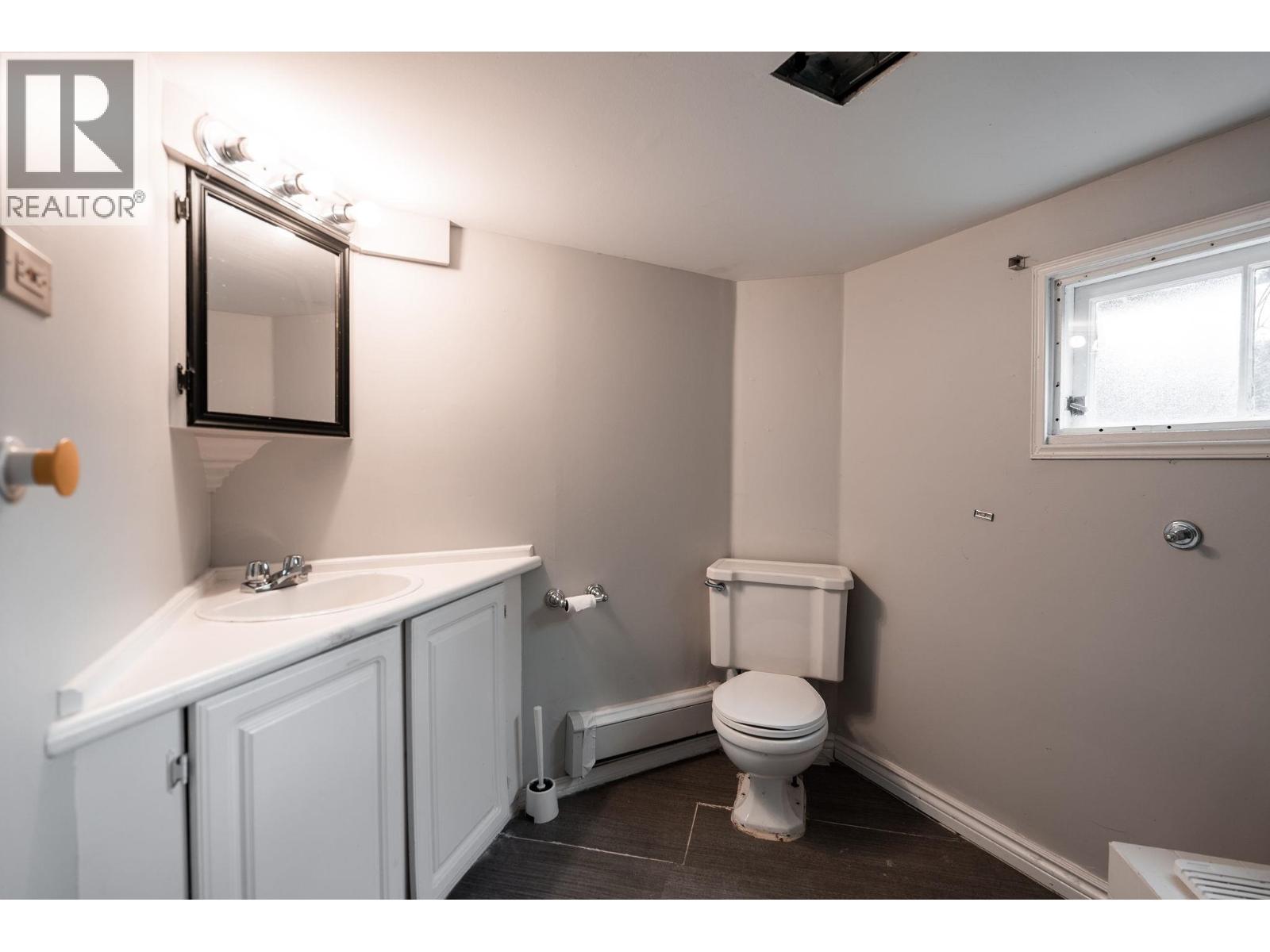 2336 Rindall Avenue, Port Coquitlam, British Columbia  V3C 1V2 - Photo 29 - R3077762