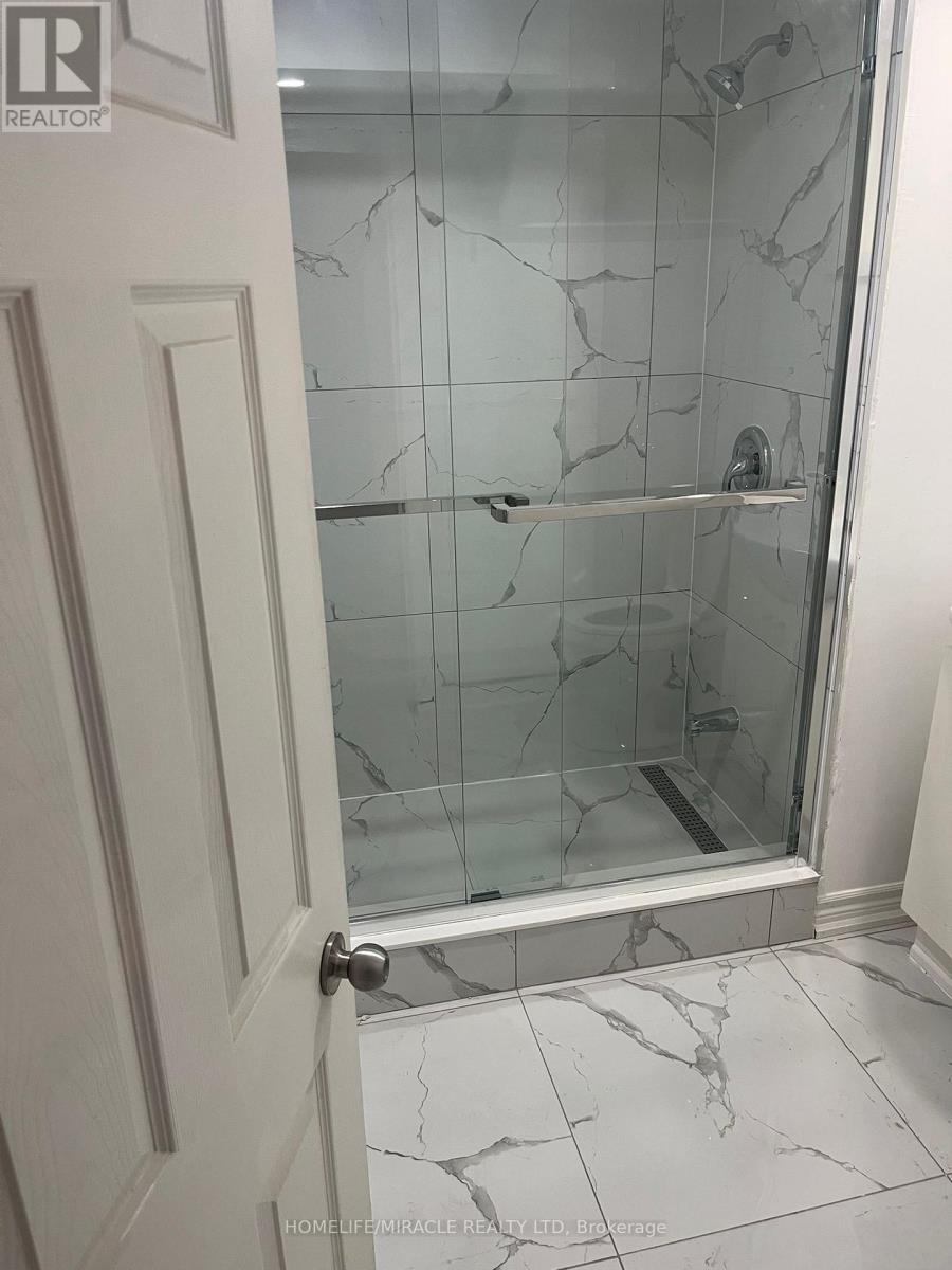 Bsmt - 5672 Drummond Road, Niagara Falls, Ontario  L2G 4L4 - Photo 2 - X12689478