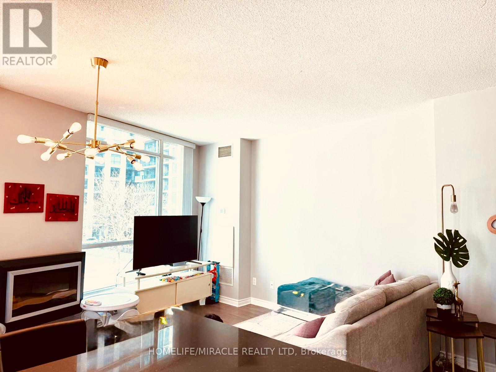 203 - 219 Fort York Boulevard, Toronto, Ontario  M5V 1B1 - Photo 5 - C12684076