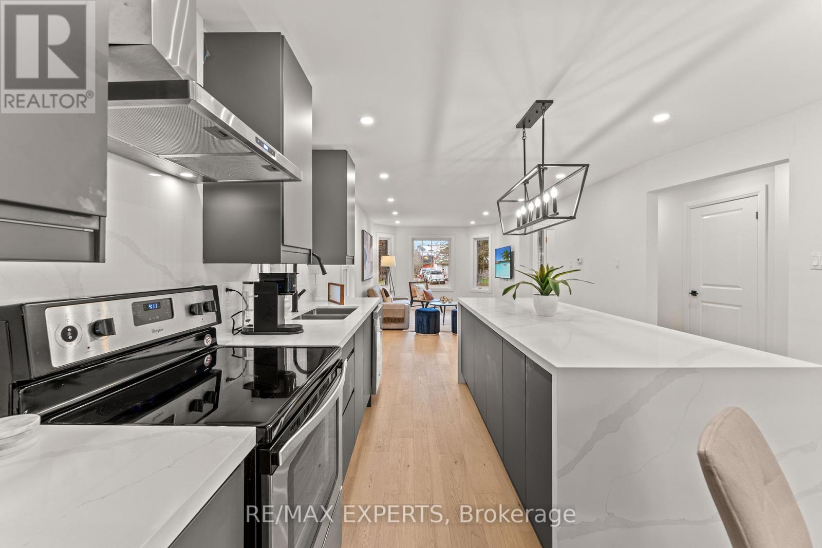 353 Walter Drive, Georgina, Ontario  L4P 3A8 - Photo 29 - N12689092