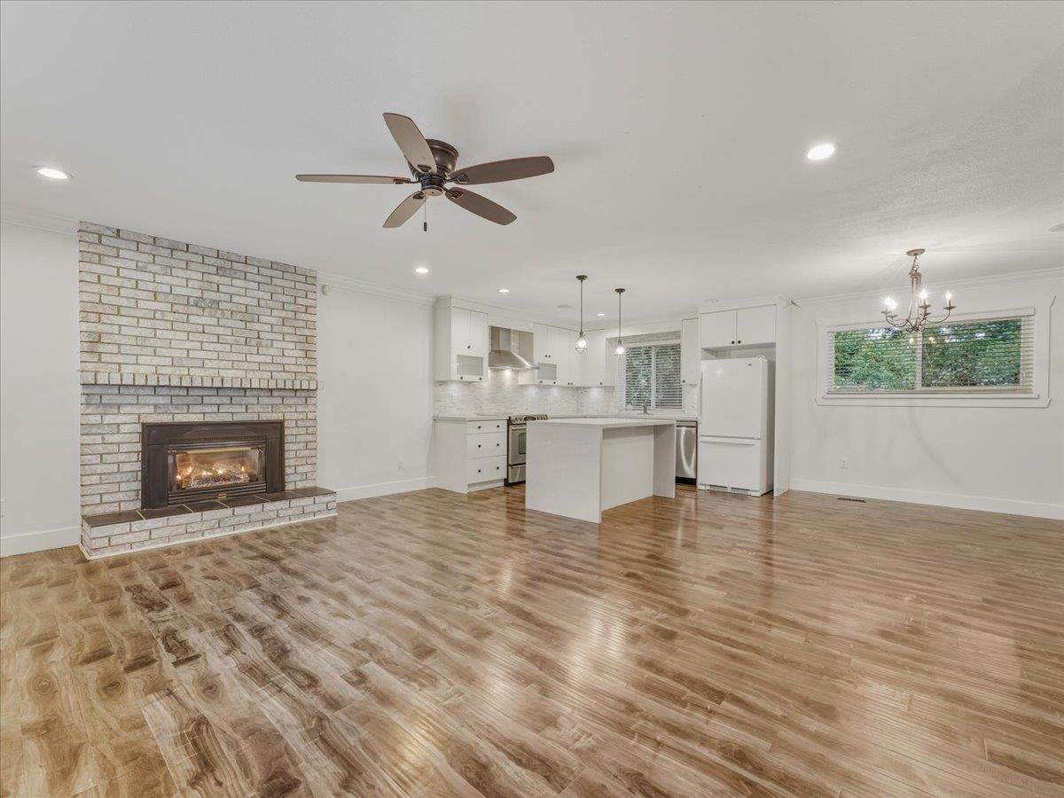 3976 205b Street, Langley, British Columbia  V3A 2B3 - Photo 4 - R3078321