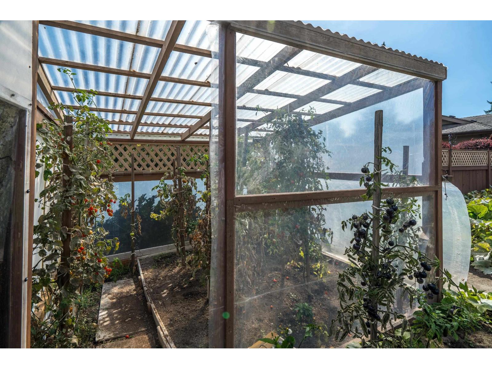 2080 156a Street, Surrey, British Columbia  V4A 6S3 - Photo 34 - R3048299