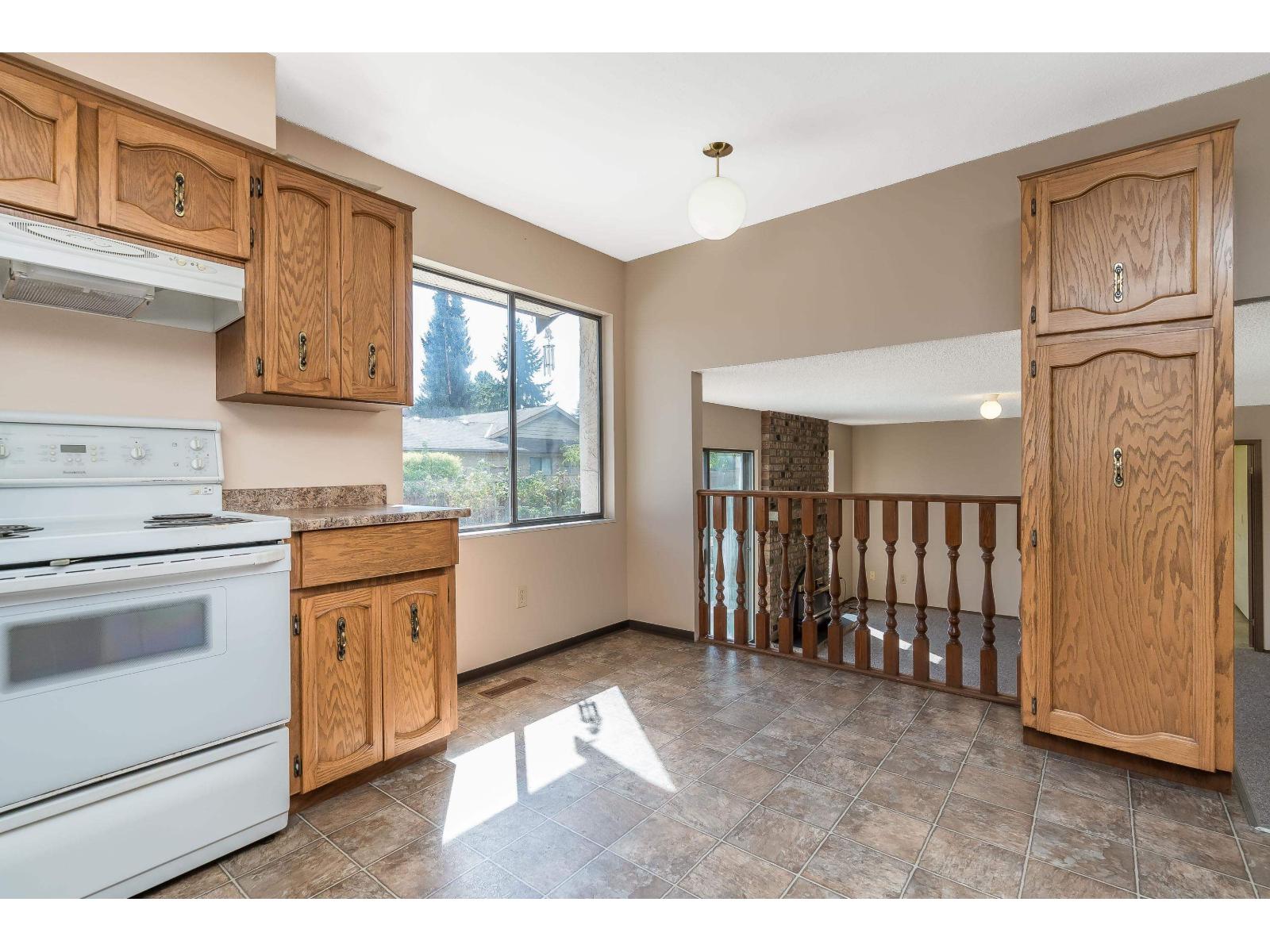 2080 156a Street, Surrey, British Columbia  V4A 6S3 - Photo 14 - R3048299