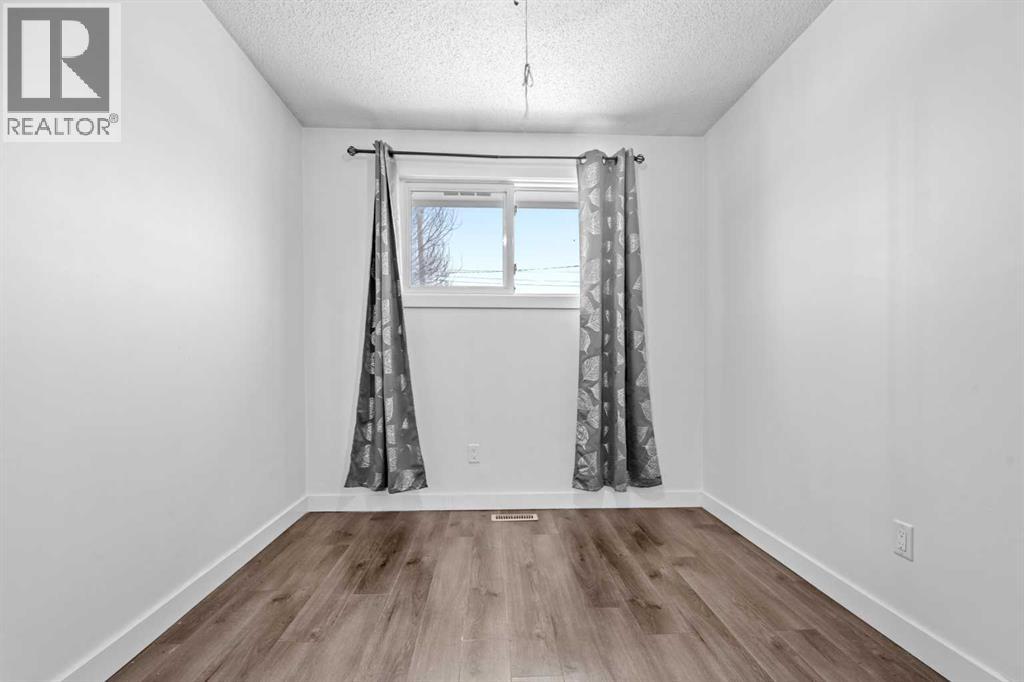 263 Doverview Crescent Se, Calgary, Alberta  T2B 1Y7 - Photo 17 - A2274126