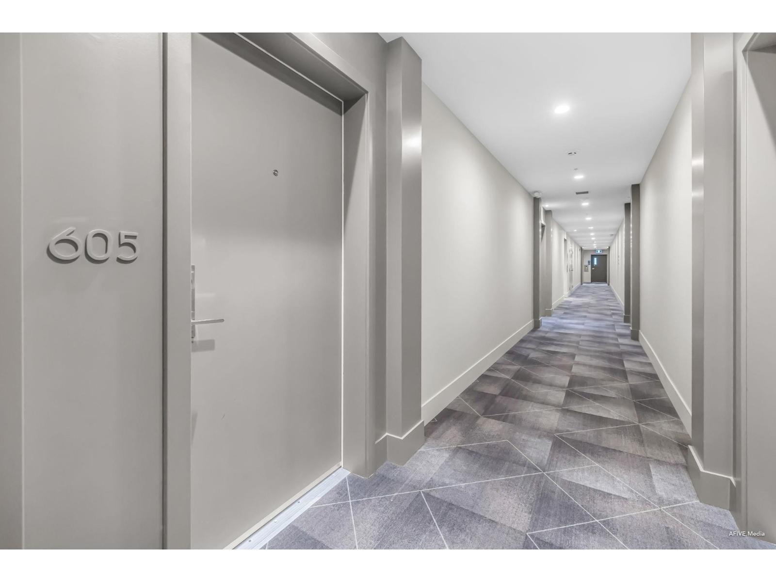 605 20019 83a Avenue, Surrey, British Columbia  V2Y 5K6 - Photo 5 - R3078673