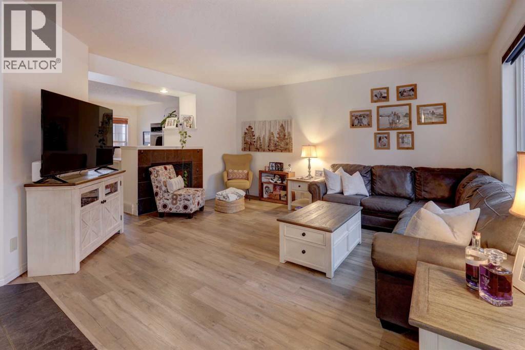 89 Cougar Ridge View Sw, Calgary, Alberta  T3H 4X3 - Photo 11 - A2276817