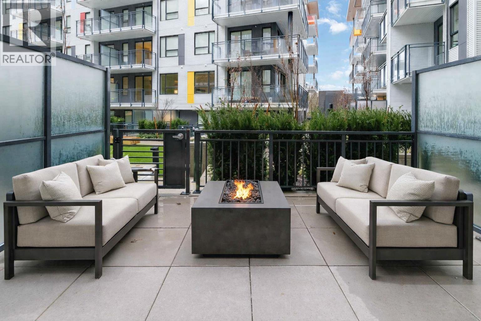 110 125 ALBERT STREET, Port Moody, British Columbia