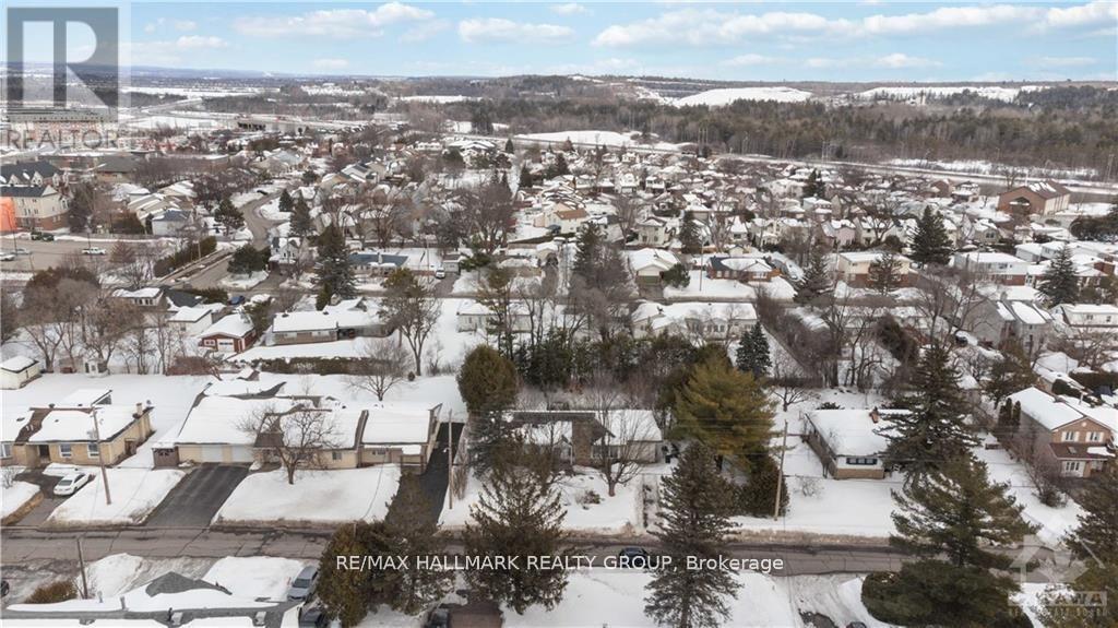 999 Laporte Street, Ottawa, Ontario  K1J 7B2 - Photo 9 - X12689550