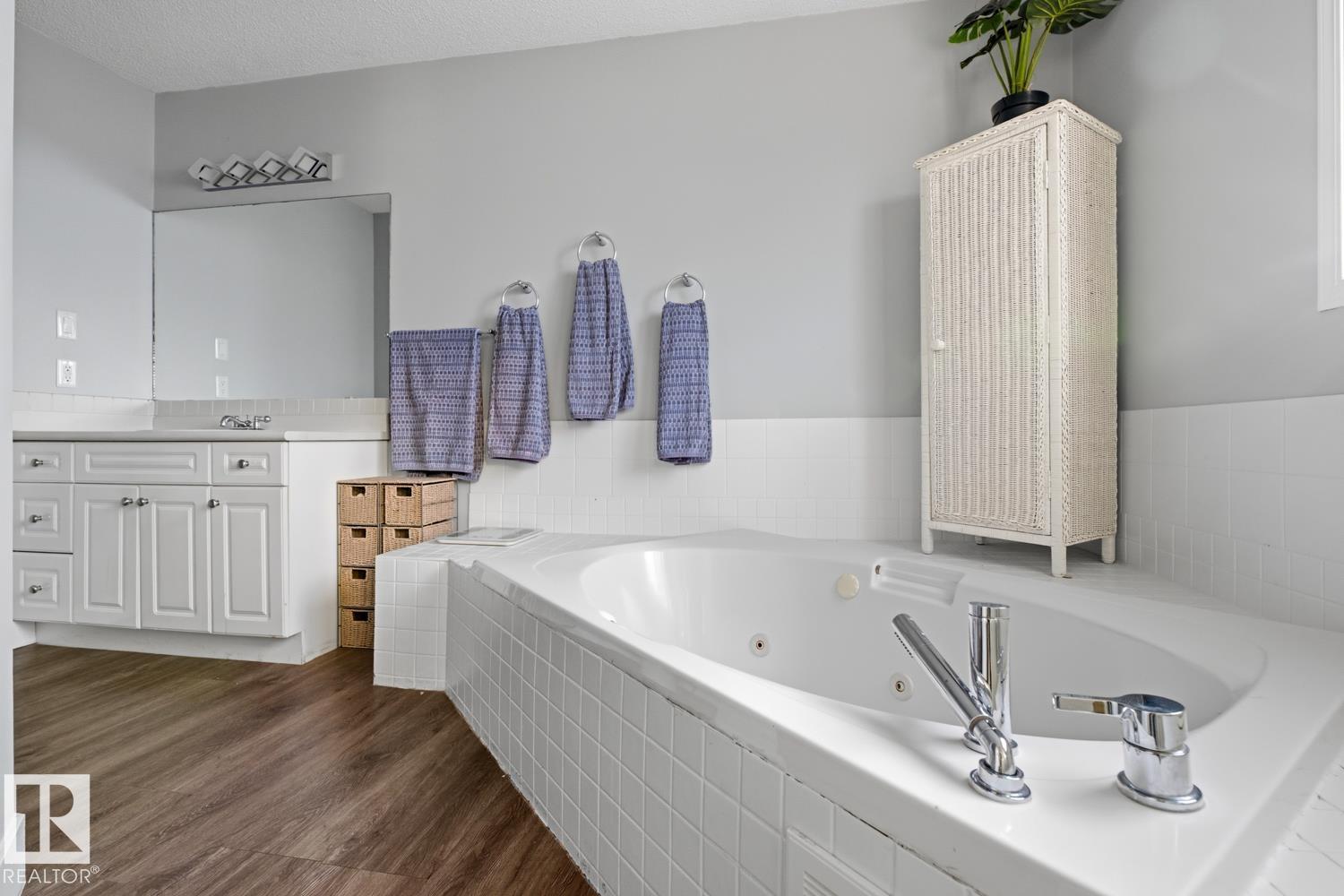 #59 843 Youville Dr W Nw, Edmonton, Alberta T6L 6X8 - Photo 32 - E4469824