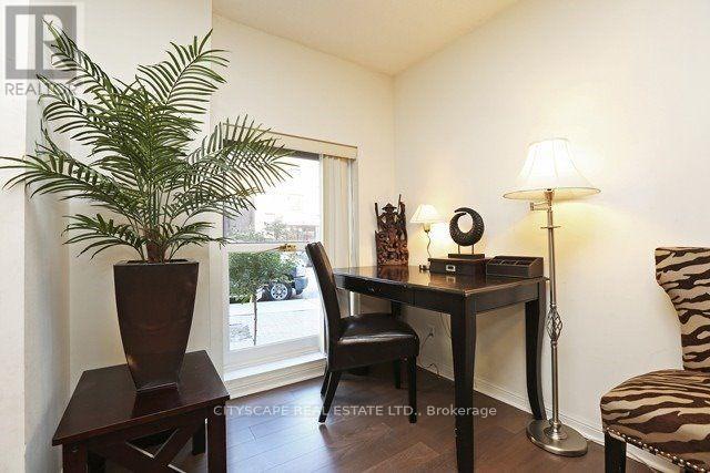 111 - 11 St Joseph Street, Toronto, Ontario  M4Y 1J8 - Photo 4 - C12689518