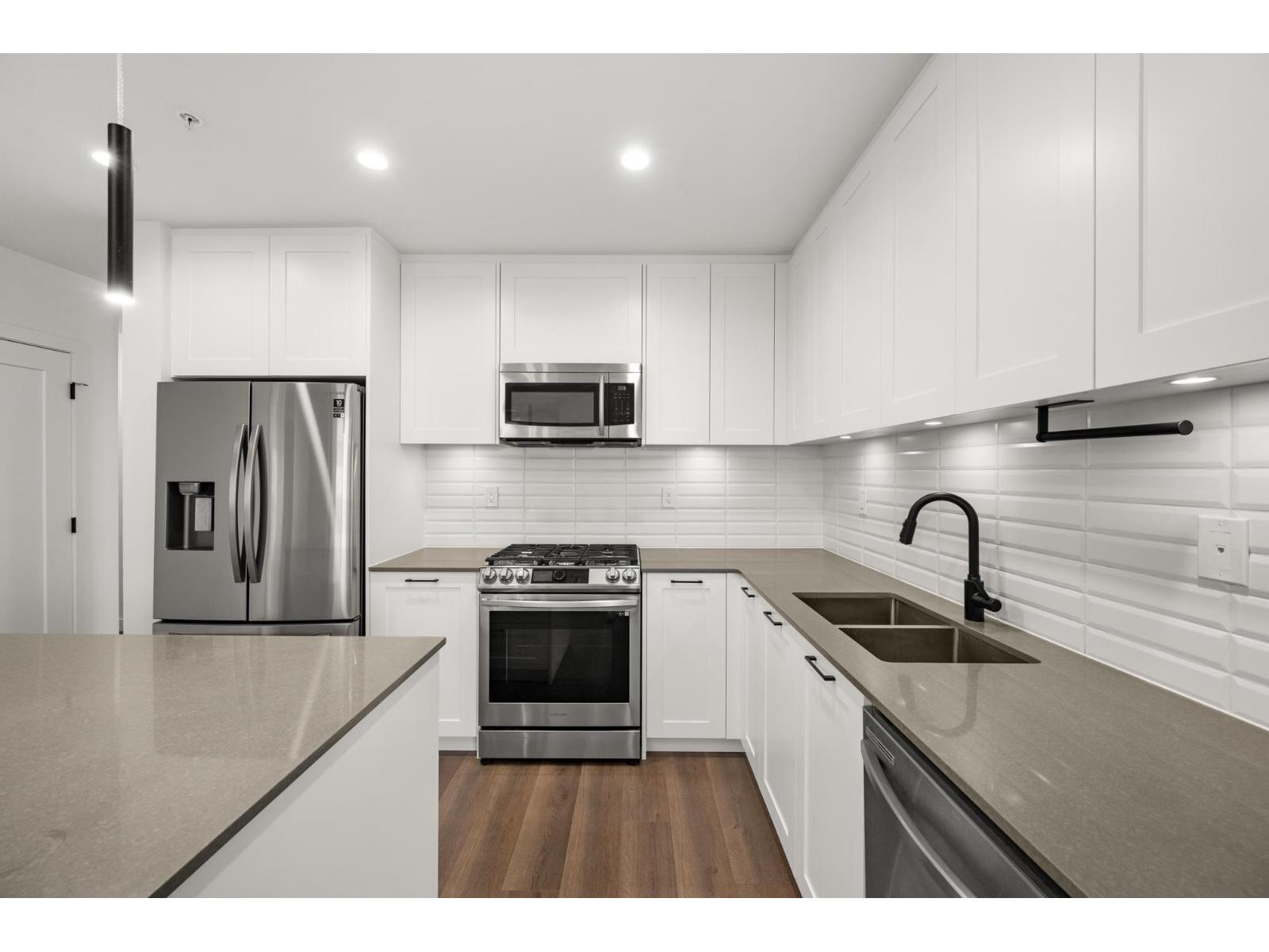 403 20052 83a Avenue, Langley, British Columbia  V2Y 3P4 - Photo 2 - R3078553