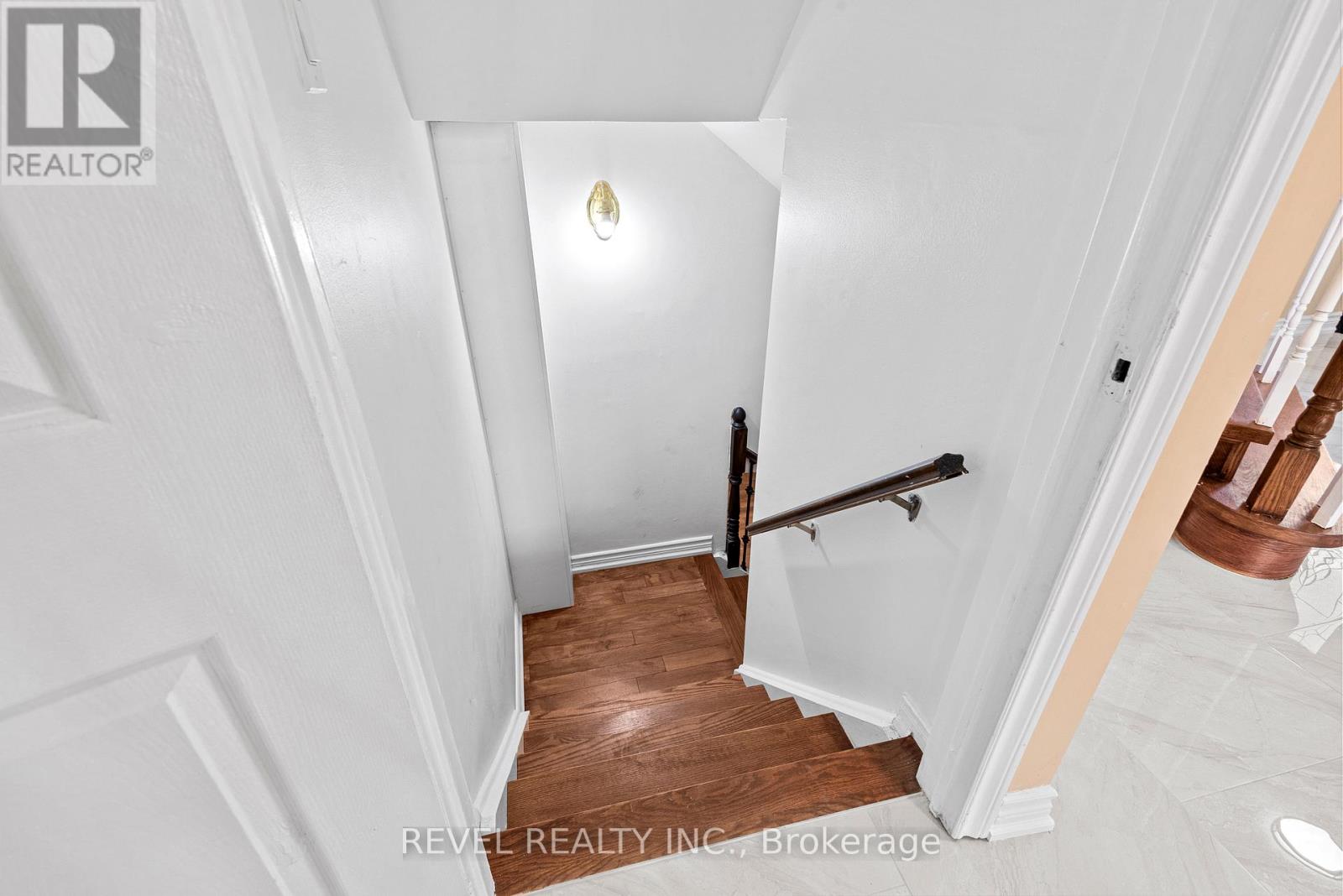 Bsmt - 1005 Sandcliff Drive, Oshawa, Ontario  L1K 2E4 - Photo 2 - E12689528