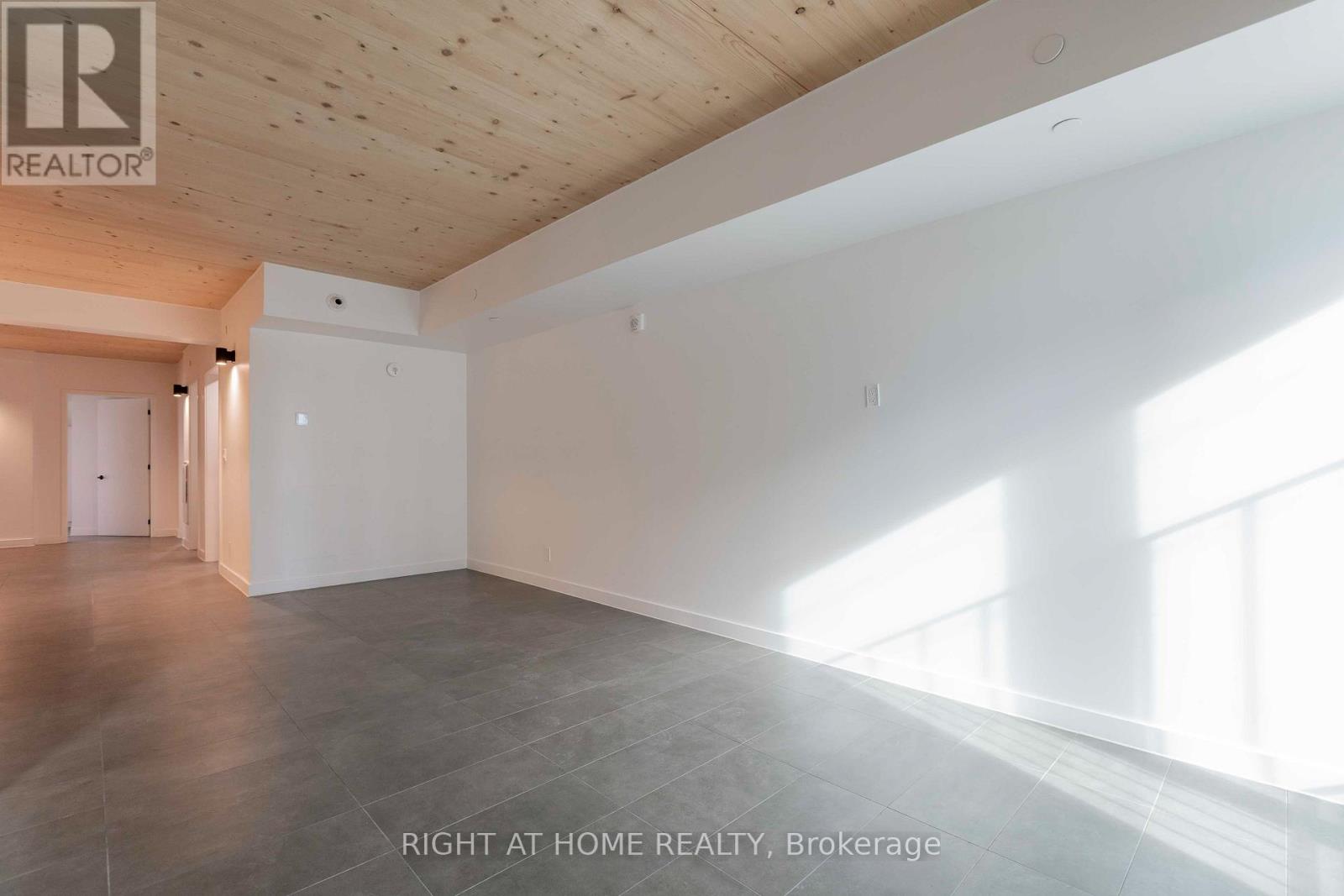 302 - 1598 Queen Street E, Toronto, Ontario  M4L 1E5 - Photo 21 - E12689538