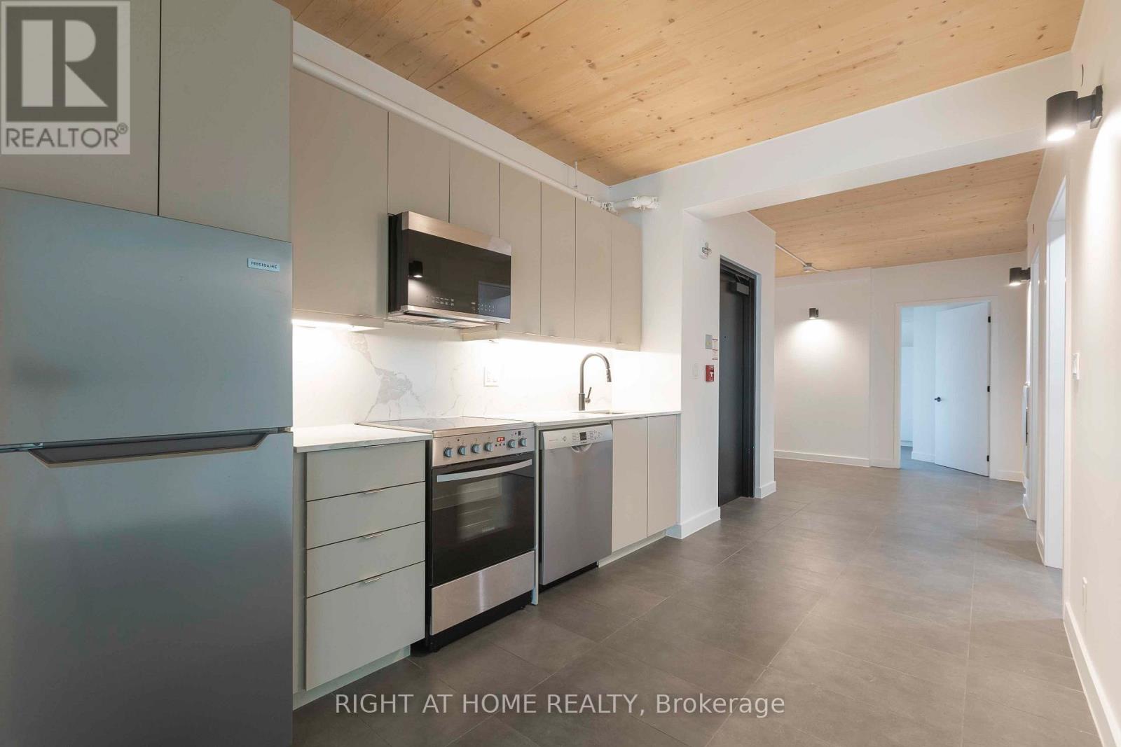 302 - 1598 Queen Street E, Toronto, Ontario  M4L 1E5 - Photo 23 - E12689538