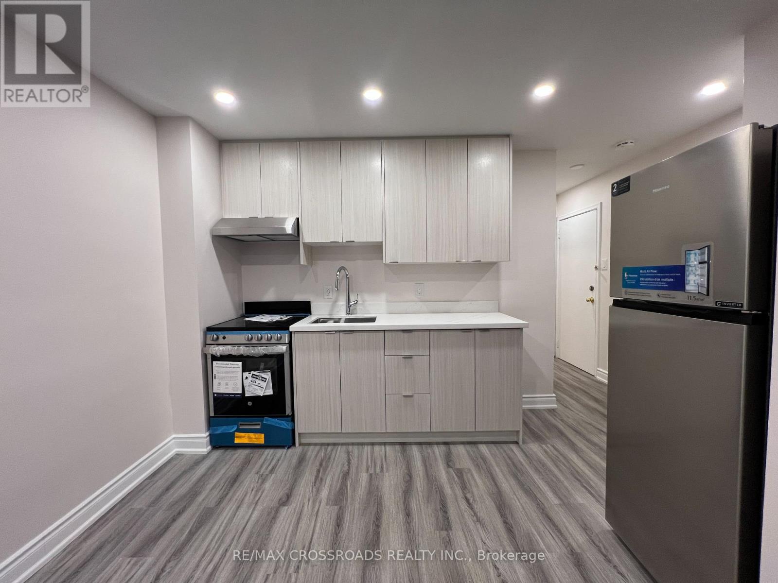 Apt 1 - 1324b Gerrard Street E, Toronto, Ontario  M4L 1Z1 - Photo 1 - E12689566