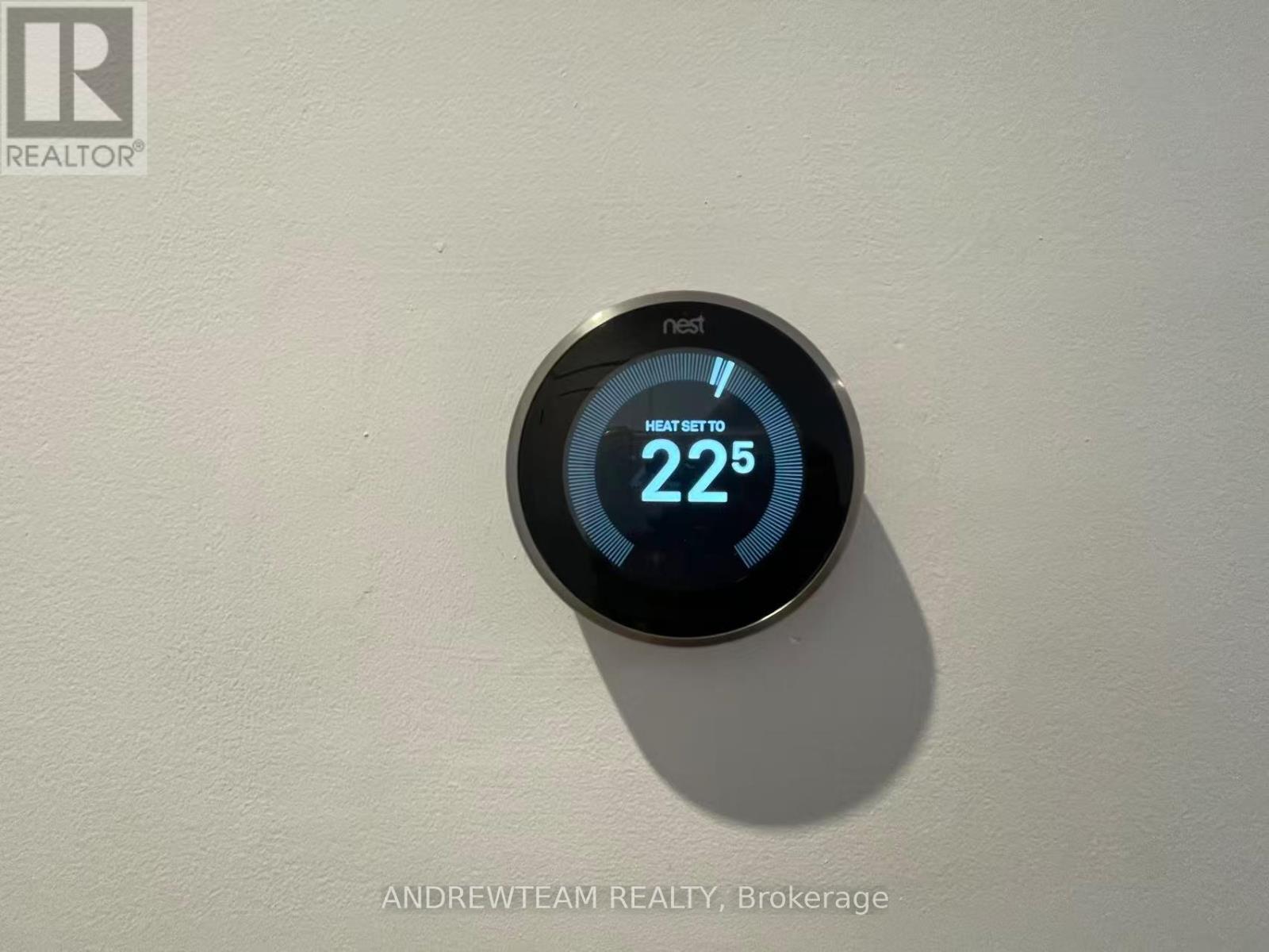 Main Floor - 382 Lynett Crescent, Richmond Hill, Ontario  L4C 2V5 - Photo 18 - N12689540