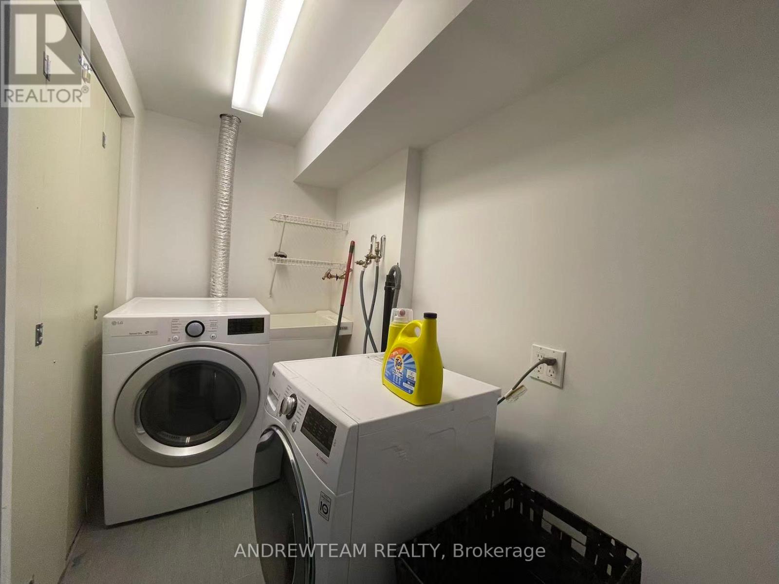 Basement - 382 Lynett Crescent, Richmond Hill, Ontario  L4C 2V5 - Photo 15 - N12689576