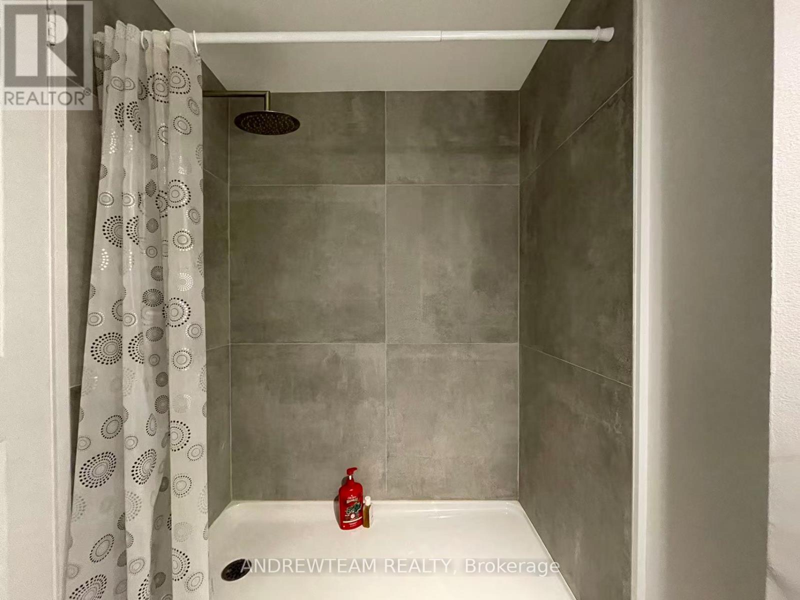 Basement - 382 Lynett Crescent, Richmond Hill, Ontario  L4C 2V5 - Photo 11 - N12689576