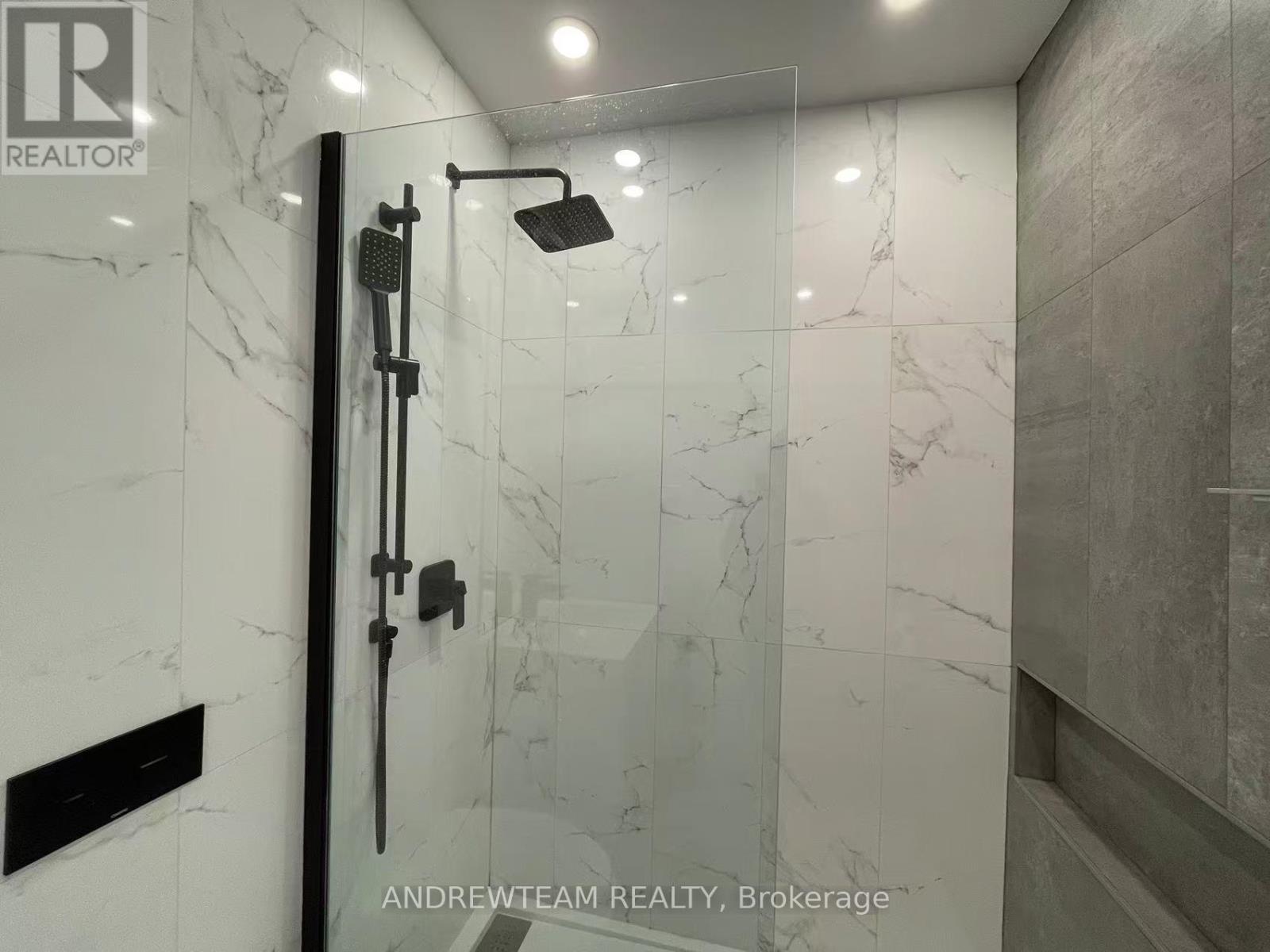 Basement - 382 Lynett Crescent, Richmond Hill, Ontario  L4C 2V5 - Photo 12 - N12689576