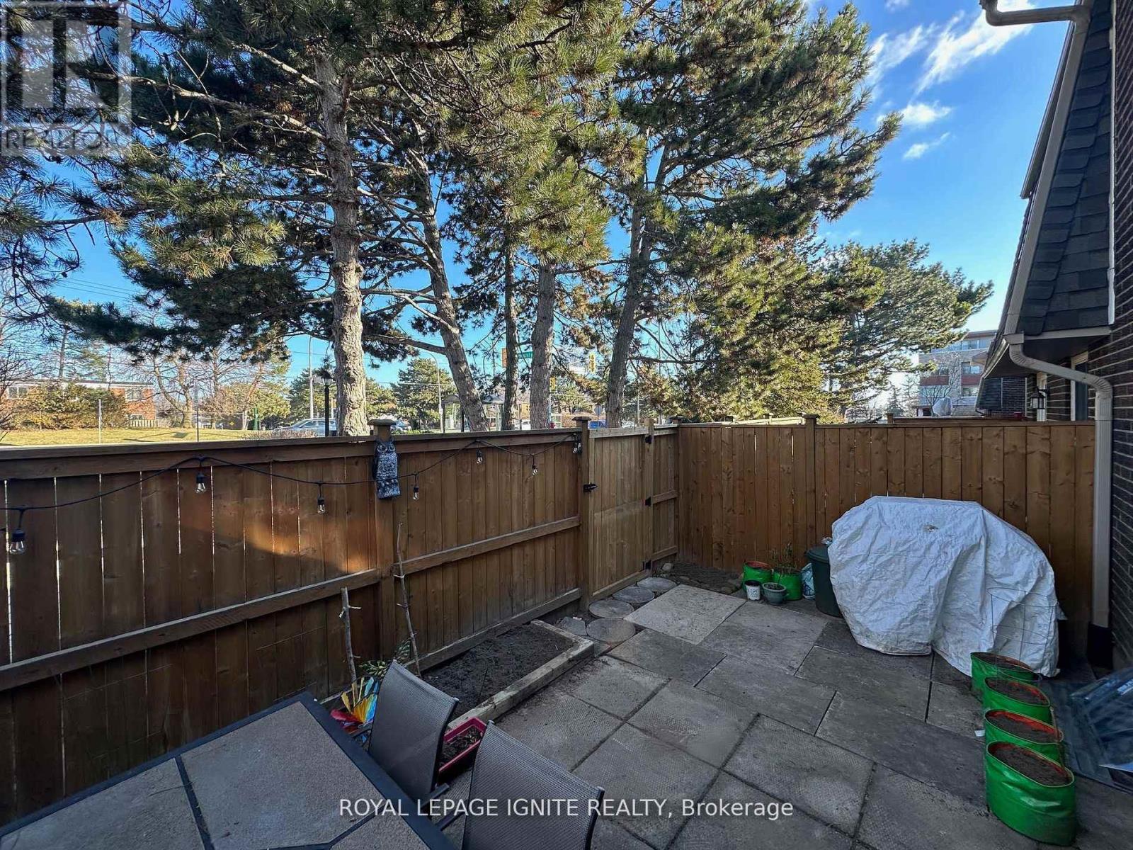 7 - 1302 Guelph Line, Burlington, Ontario  L7P 2S9 - Photo 39 - W12689522