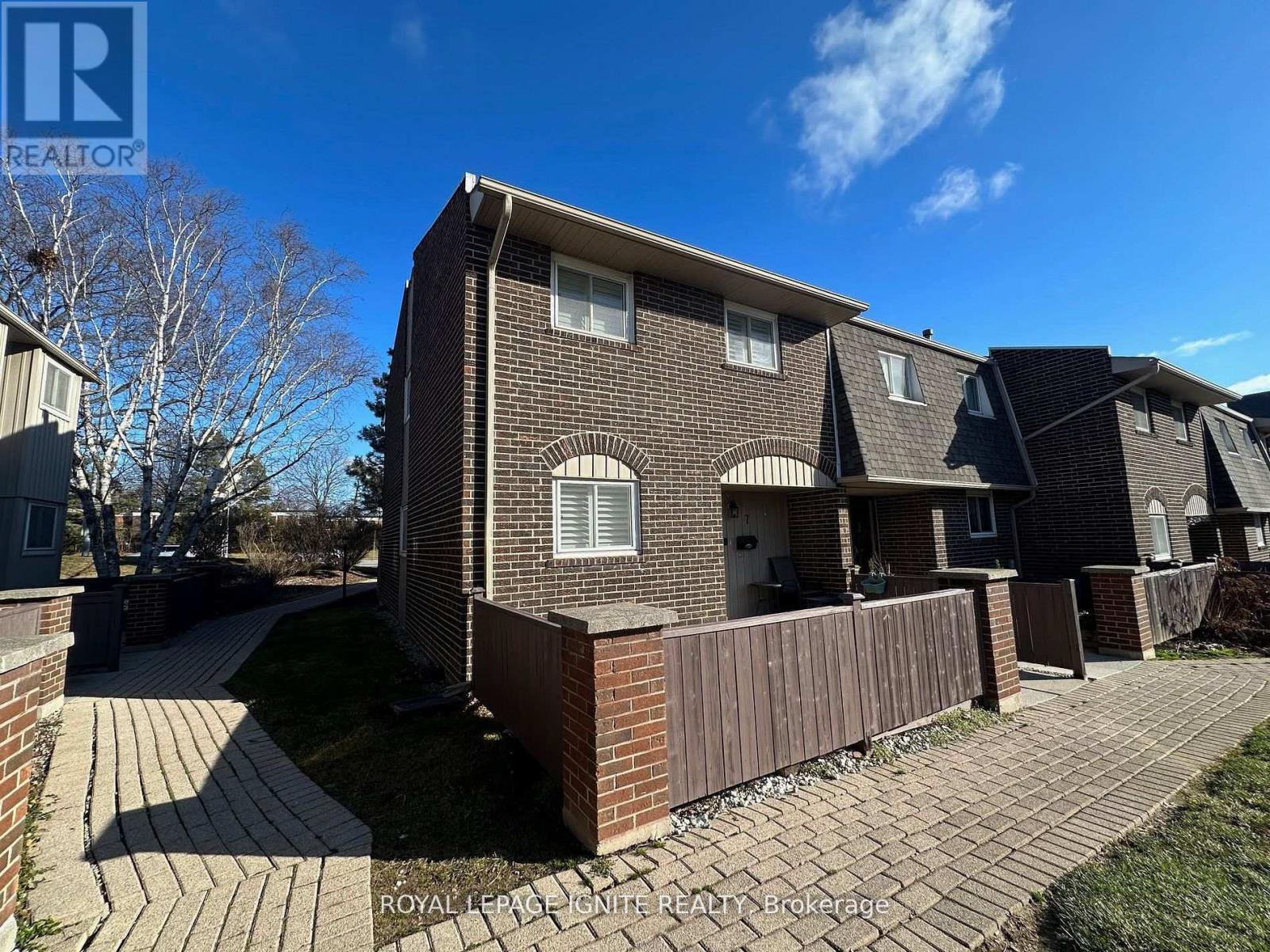 7 - 1302 Guelph Line, Burlington, Ontario  L7P 2S9 - Photo 5 - W12689522