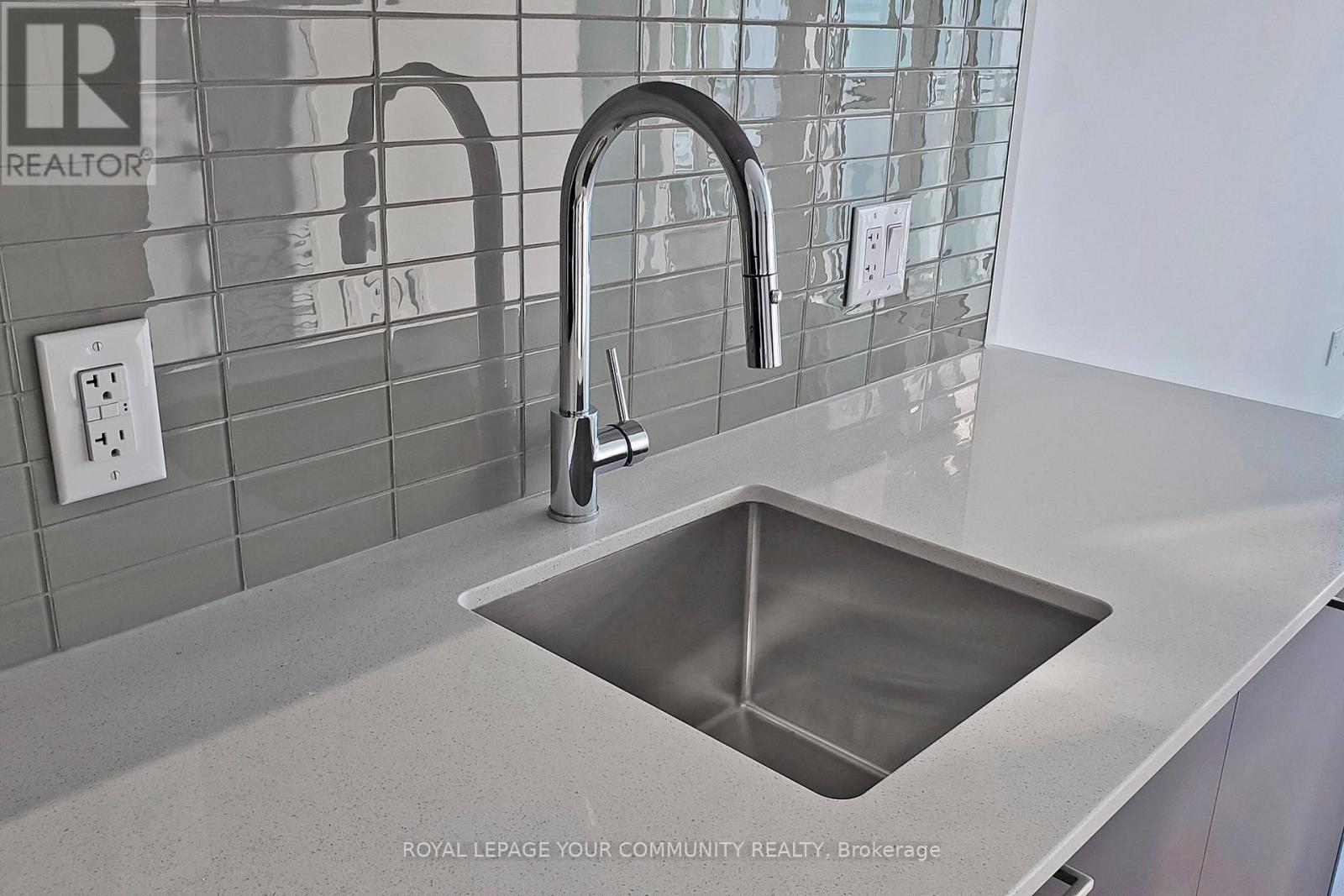 719 - 3005 Pine Glen Road, Oakville, Ontario  L6M 5P5 - Photo 12 - W12689544