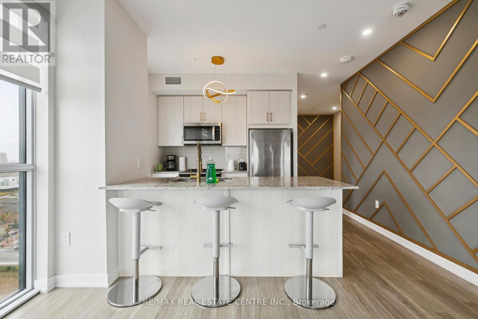 2302 - 4085 Parkside Village Drive, Mississauga, Ontario  L5B 0K9 - Photo 8 - W12689546