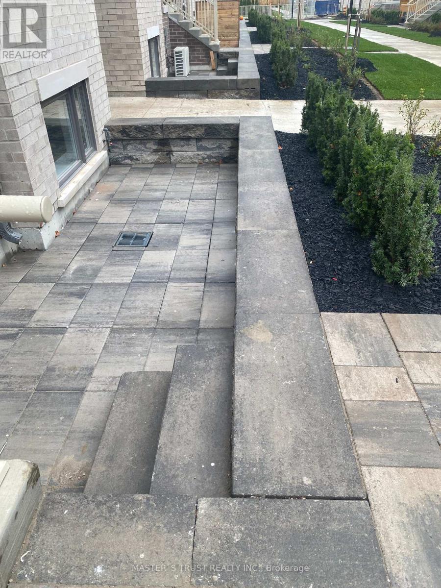 Th 200 - 10 Lloyd Janes Lane, Toronto, Ontario  M8V 0J6 - Photo 18 - W12689548