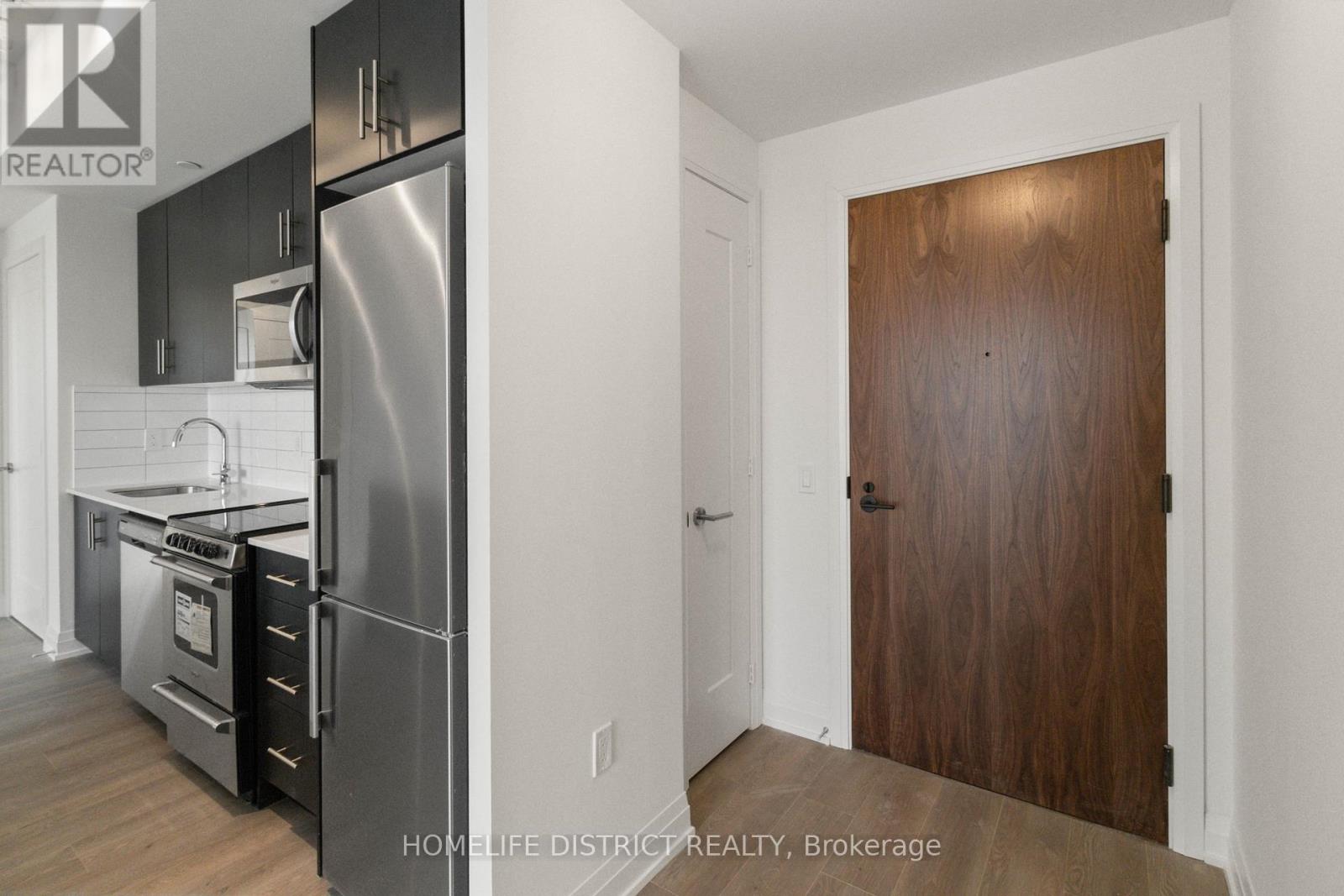 509 Dundas Street W, Oakville, Ontario  L6M 4M2 - Photo 4 - W12689558