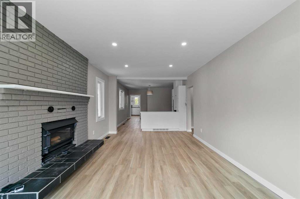 201 Main Street, Rosalind, Alberta  T0B 3Y0 - Photo 9 - A2246935