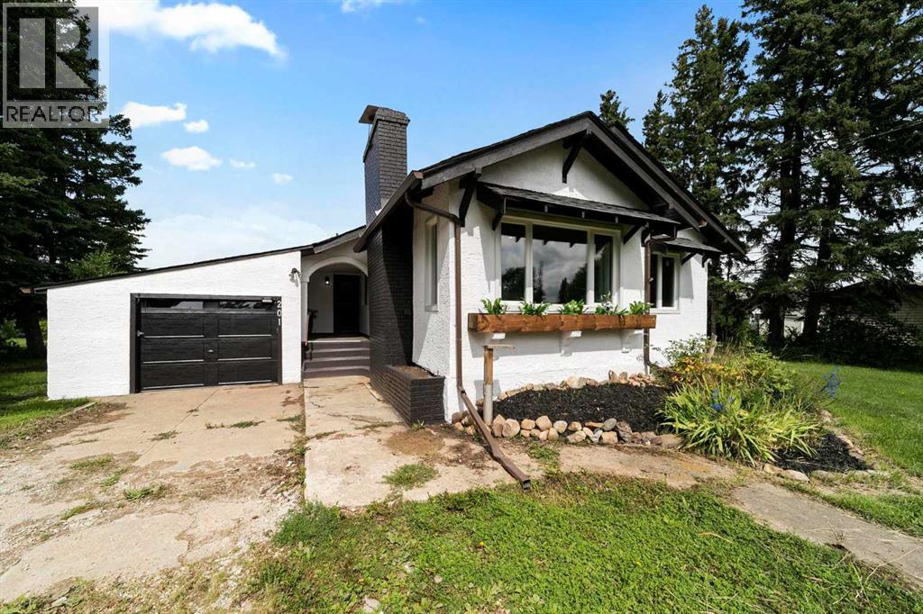 201 Main Street, Rosalind, Alberta  T0B 3Y0 - Photo 2 - A2246935