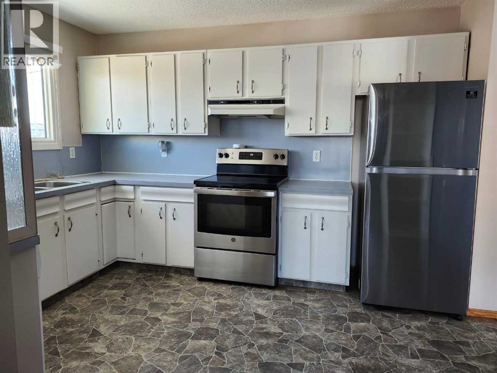 75 Hunts Crescent, Drumheller, Alberta  T0J 0Y6 - Photo 6 - A2275940